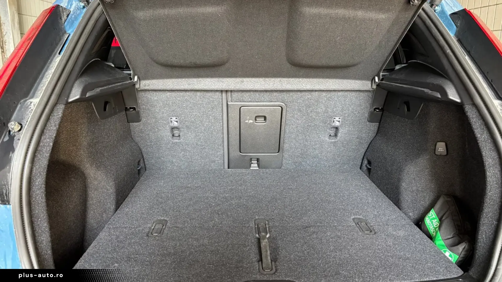 Volvo XC 40 2WD Plus Dark