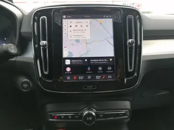 Volvo XC40 B4 FWD Plus Dark ACC 360