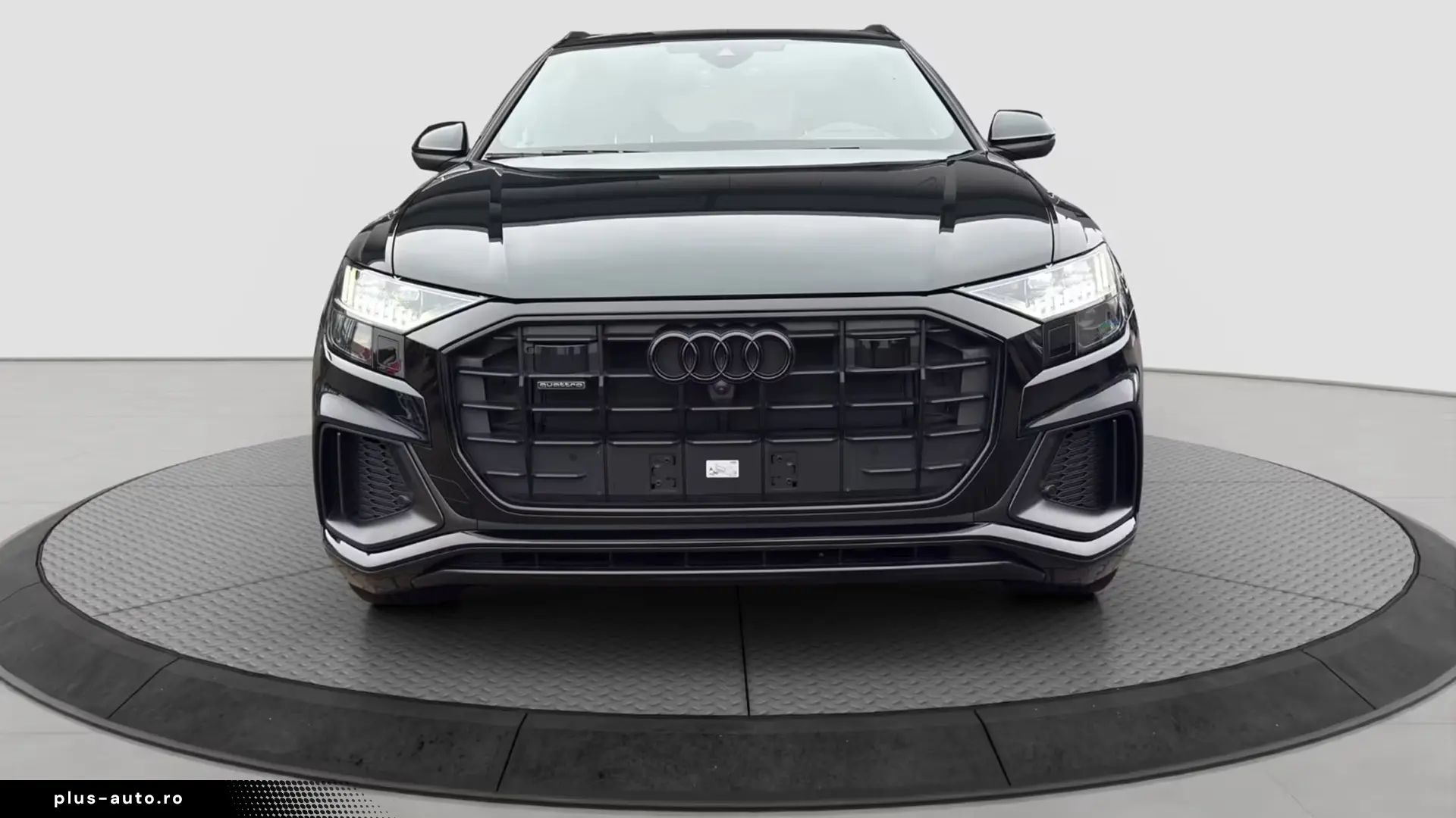 Audi Q8 50 TDI Quattro S-Line   Finanțare Leasing