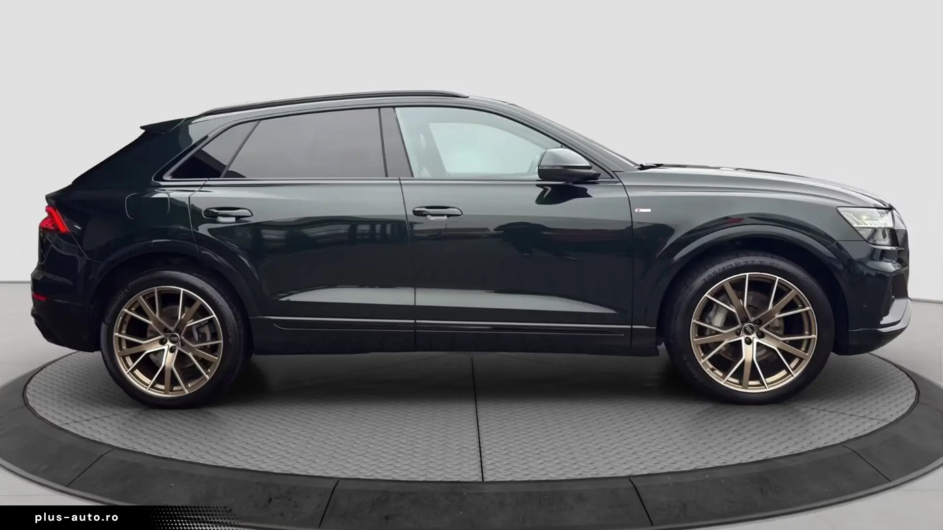 Audi Q8 50 TDI Quattro S-Line   Finanțare Leasing