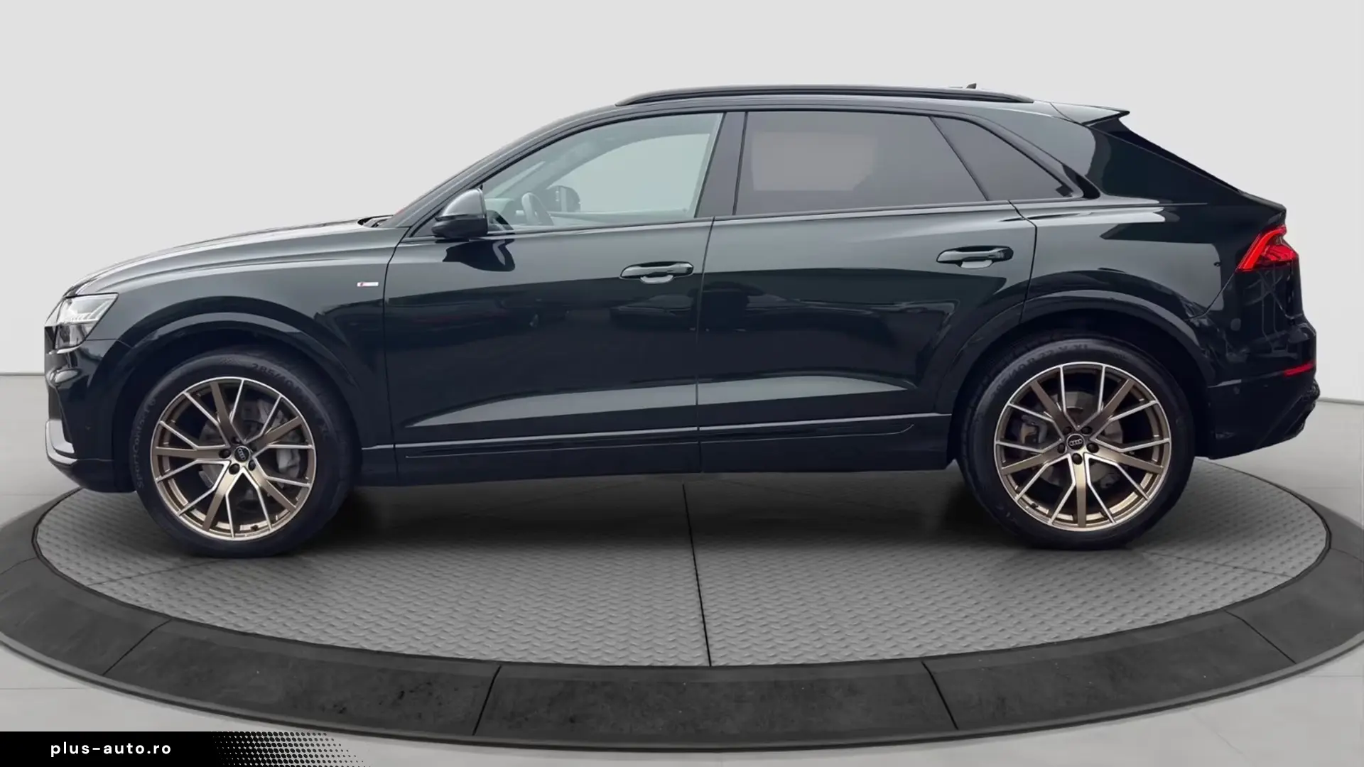 Audi Q8 50 TDI Quattro S-Line   Finanțare Leasing