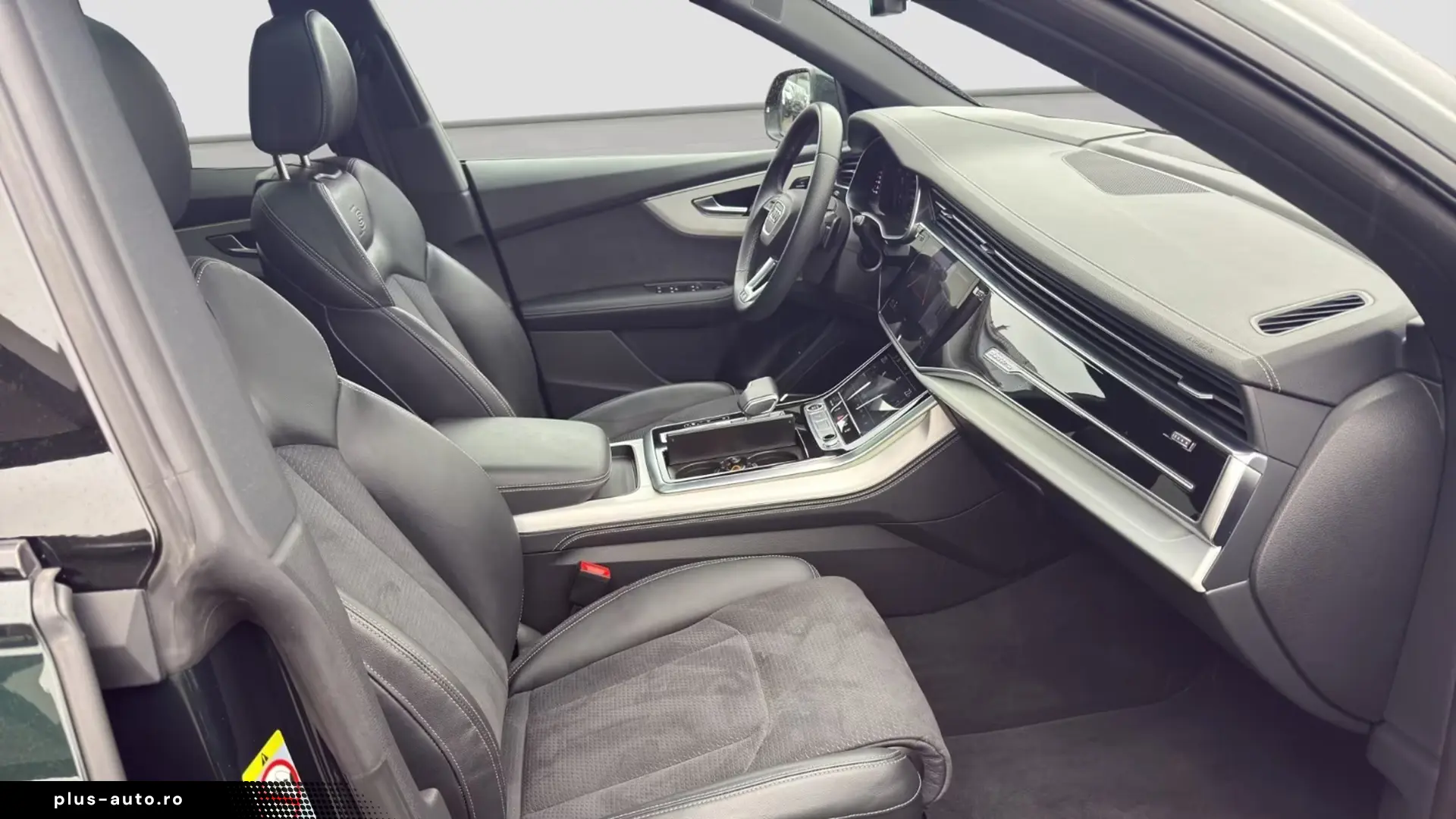 Audi Q8 50 TDI Quattro S-Line   Finanțare Leasing