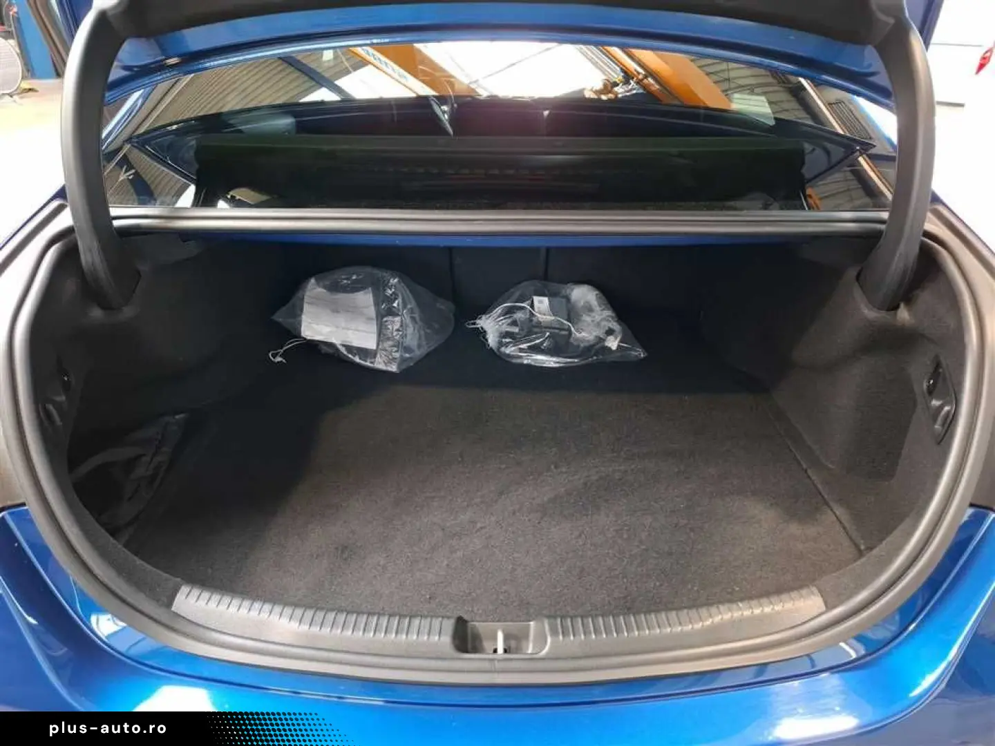 MERCEDES-BENZ C 300 e AMG Line 9G-tronic Businesspaket AHK
