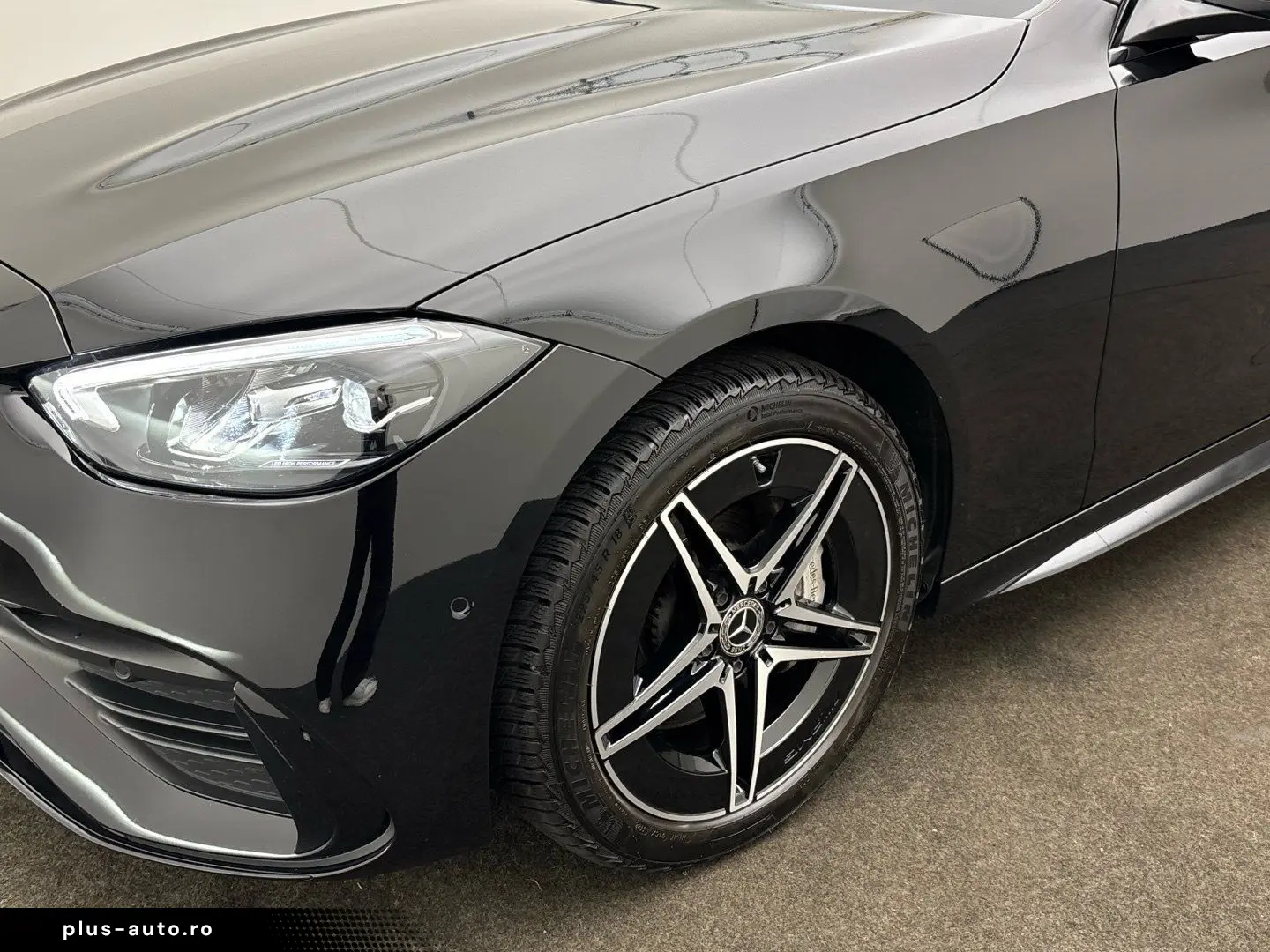 MERCEDES-BENZ C 300 e AMG Line Night CarPlay Ambiente Kamera