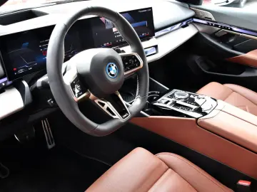 BMW 550e xDrive