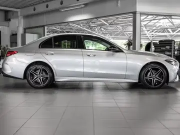 Mercedes-Benz C 400 e 4M   AMG NIGHT MEMO 360