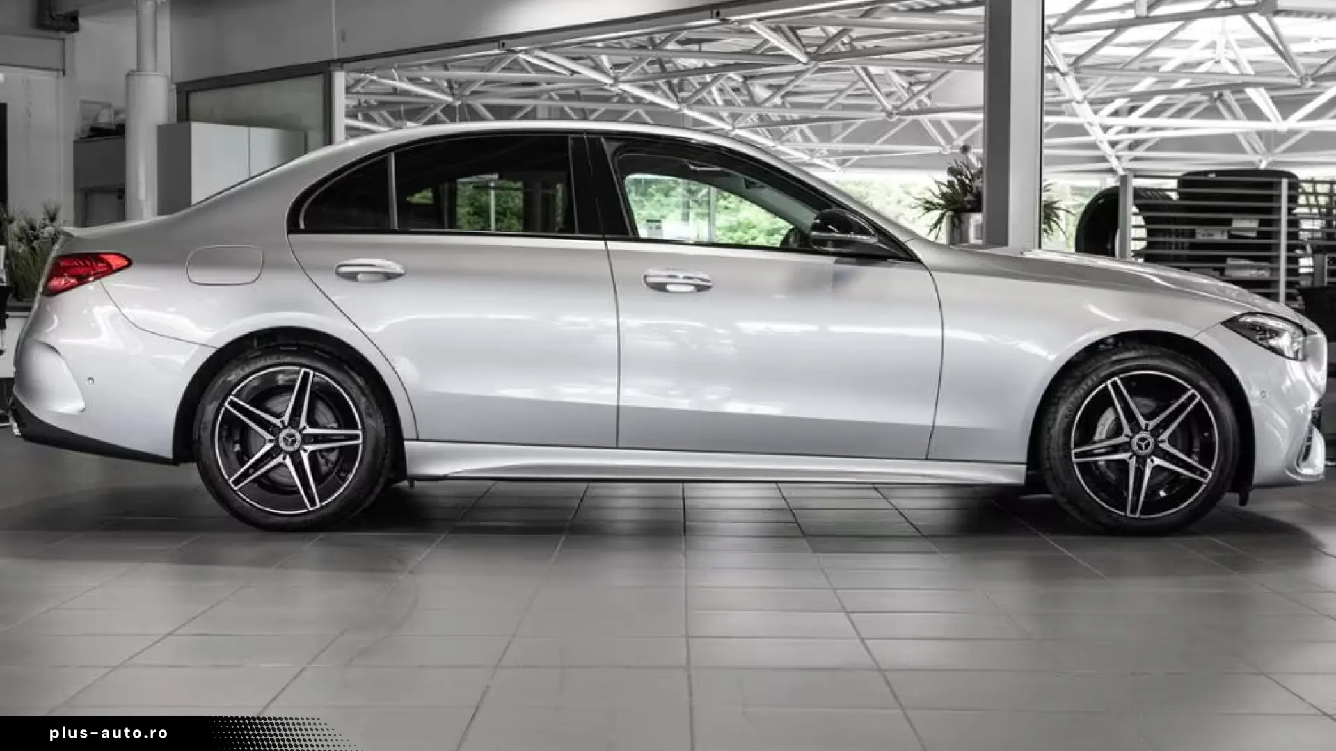 Mercedes-Benz C 400 e 4M   AMG NIGHT MEMO 360