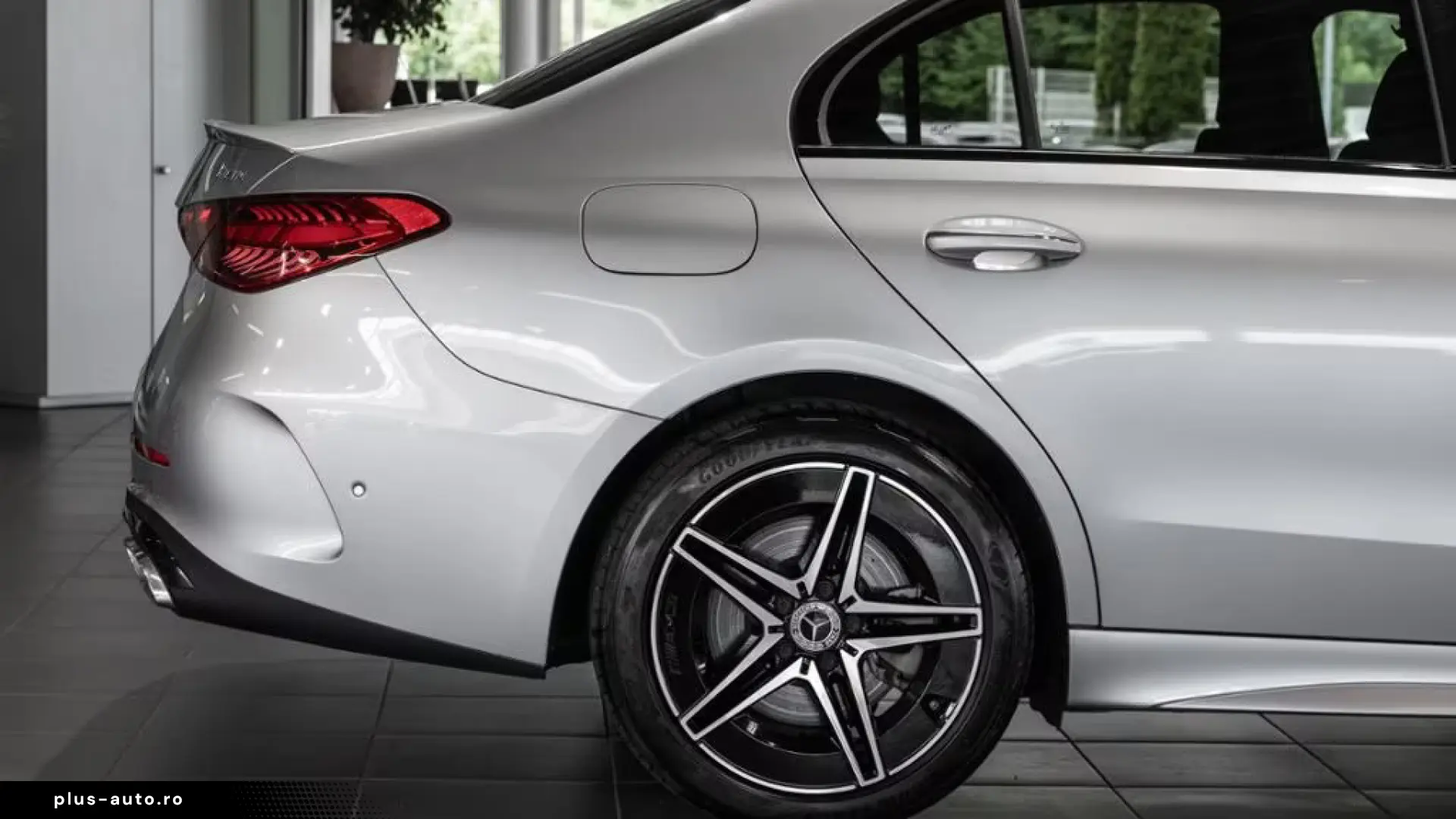 Mercedes-Benz C 400 e 4M   AMG NIGHT MEMO 360