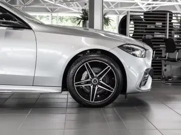 Mercedes-Benz C 400 e 4M   AMG NIGHT MEMO 360