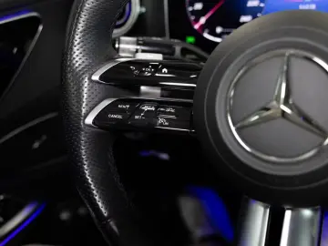 Mercedes-Benz C 400 e 4M   AMG NIGHT MEMO 360