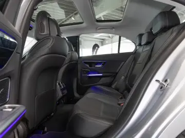 Mercedes-Benz C 400 e 4M   AMG NIGHT MEMO 360