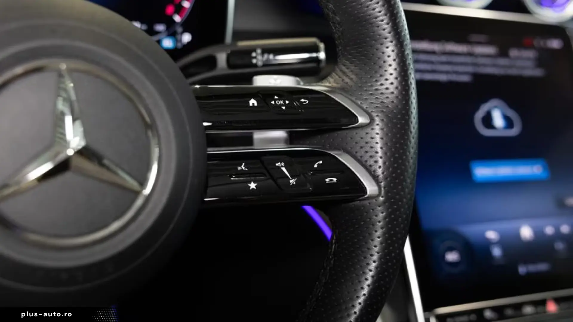 Mercedes-Benz C 400 e 4M   AMG NIGHT MEMO 360