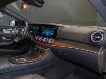 MERCEDES-BENZ CLS 400 d 4M  AMG Night Multibeam Distro Burm