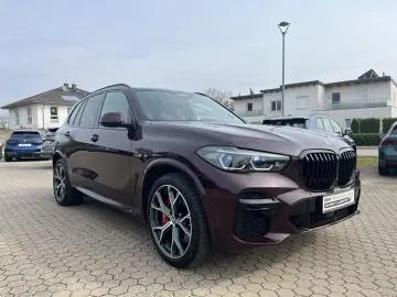 BMW X5 xDrive 45e M Sport Laser AHK Navigation Leder