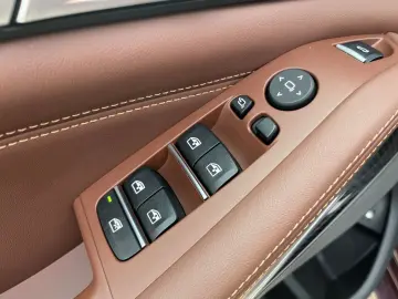 BMW X5 xDrive 45e M Sport Laser AHK Navigation Leder