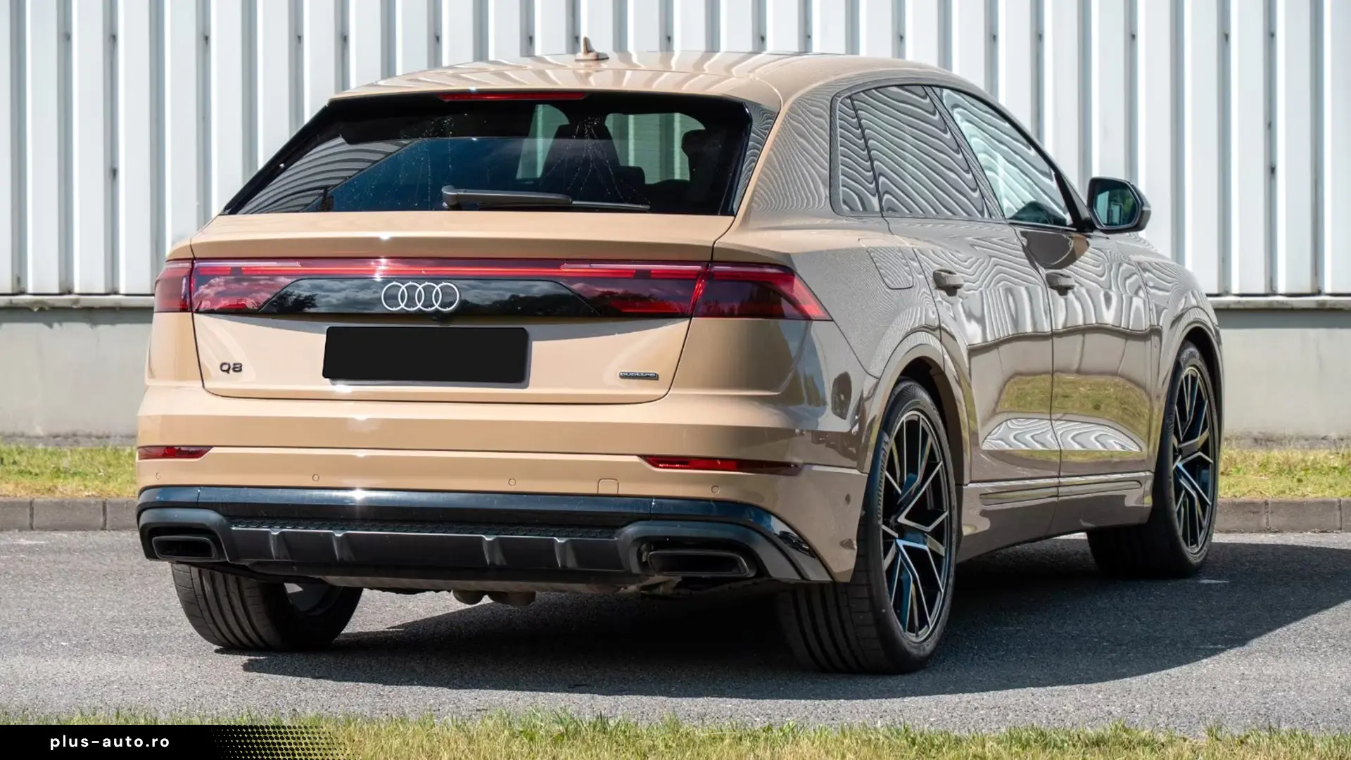 Audi Q8 55 TFSIe Quattro S-Line   Finanțare Leasing