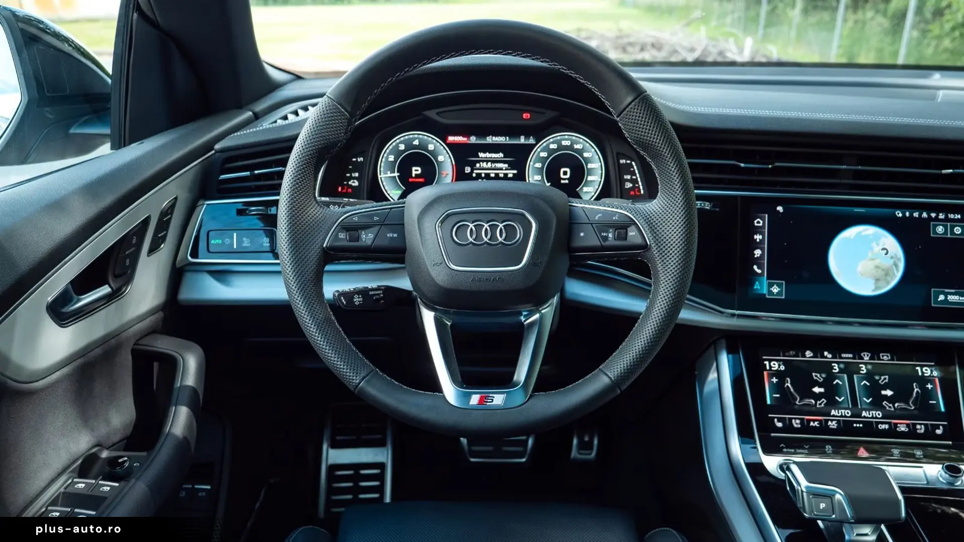 Audi Q8 55 TFSIe Quattro S-Line   Finanțare Leasing