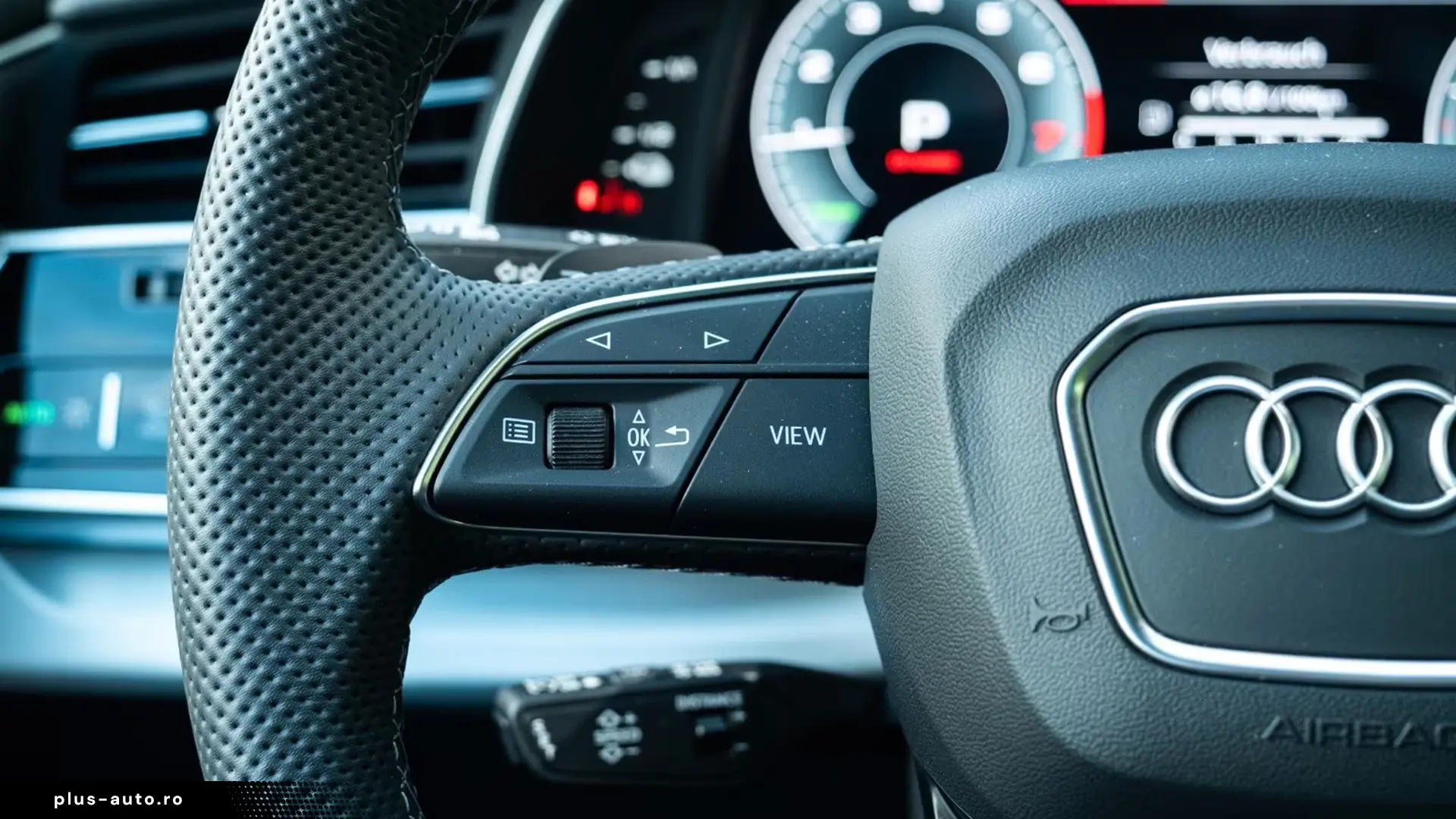 Audi Q8 55 TFSIe Quattro S-Line   Finanțare Leasing