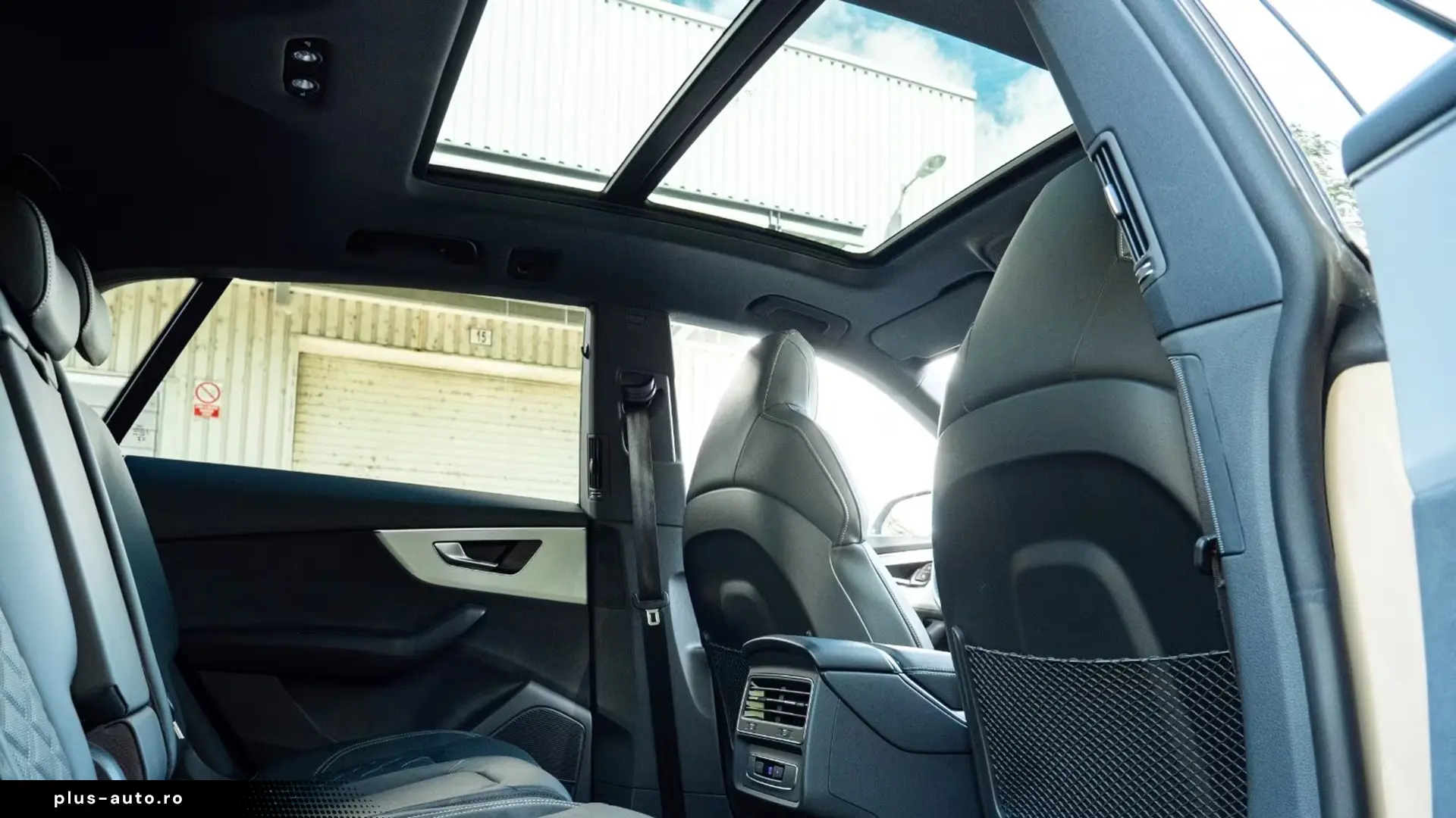 Audi Q8 55 TFSIe Quattro S-Line   Finanțare Leasing