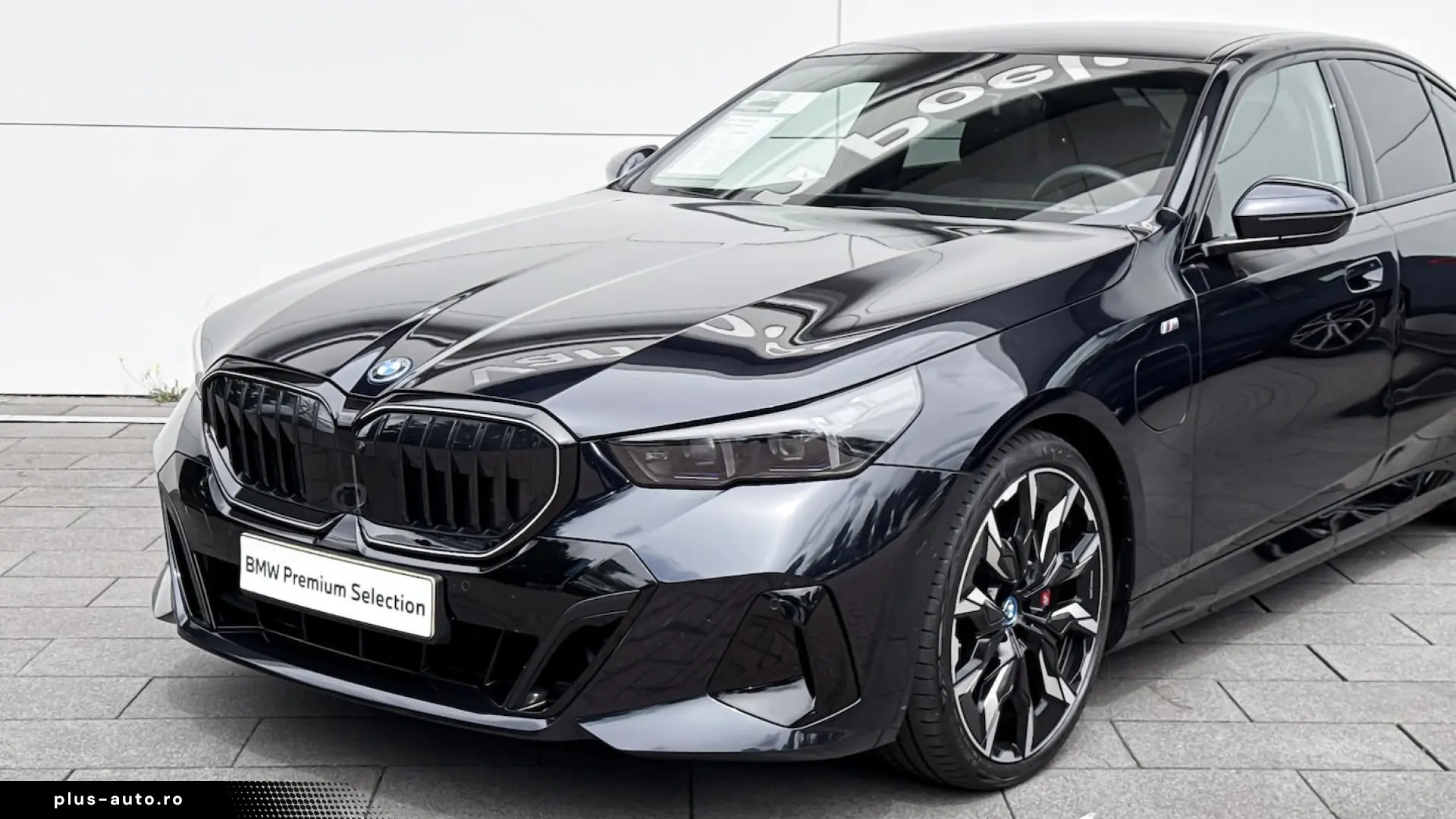 BMW 550e xDrive M Sport Pro Pano
