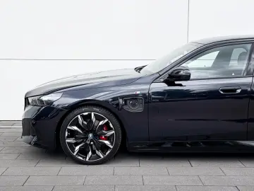 BMW 550e xDrive M Sport Pro Pano