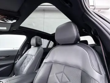 BMW 550e xDrive M Sport Pro Pano
