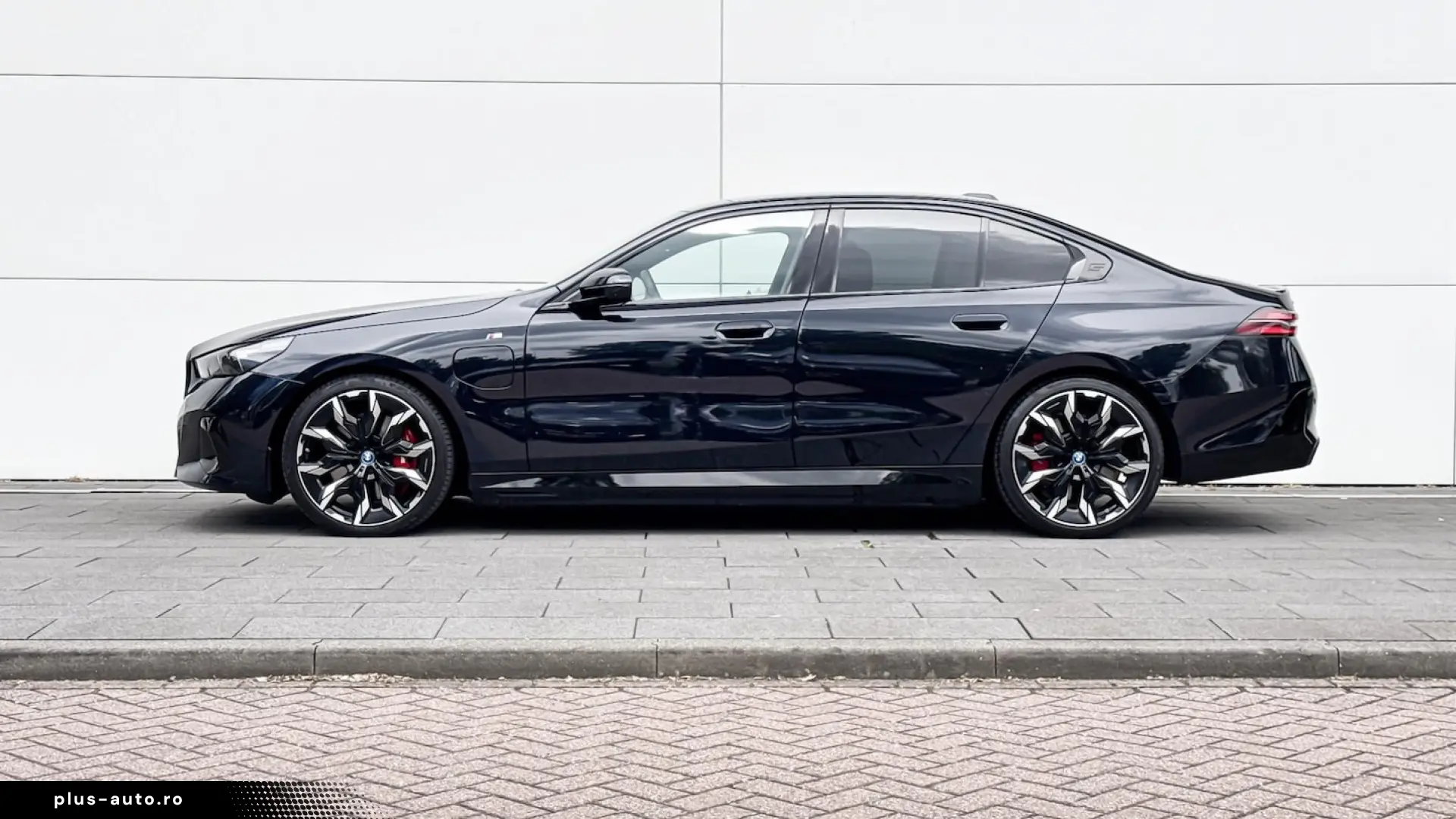 BMW 550e xDrive M Sport Pro Pano