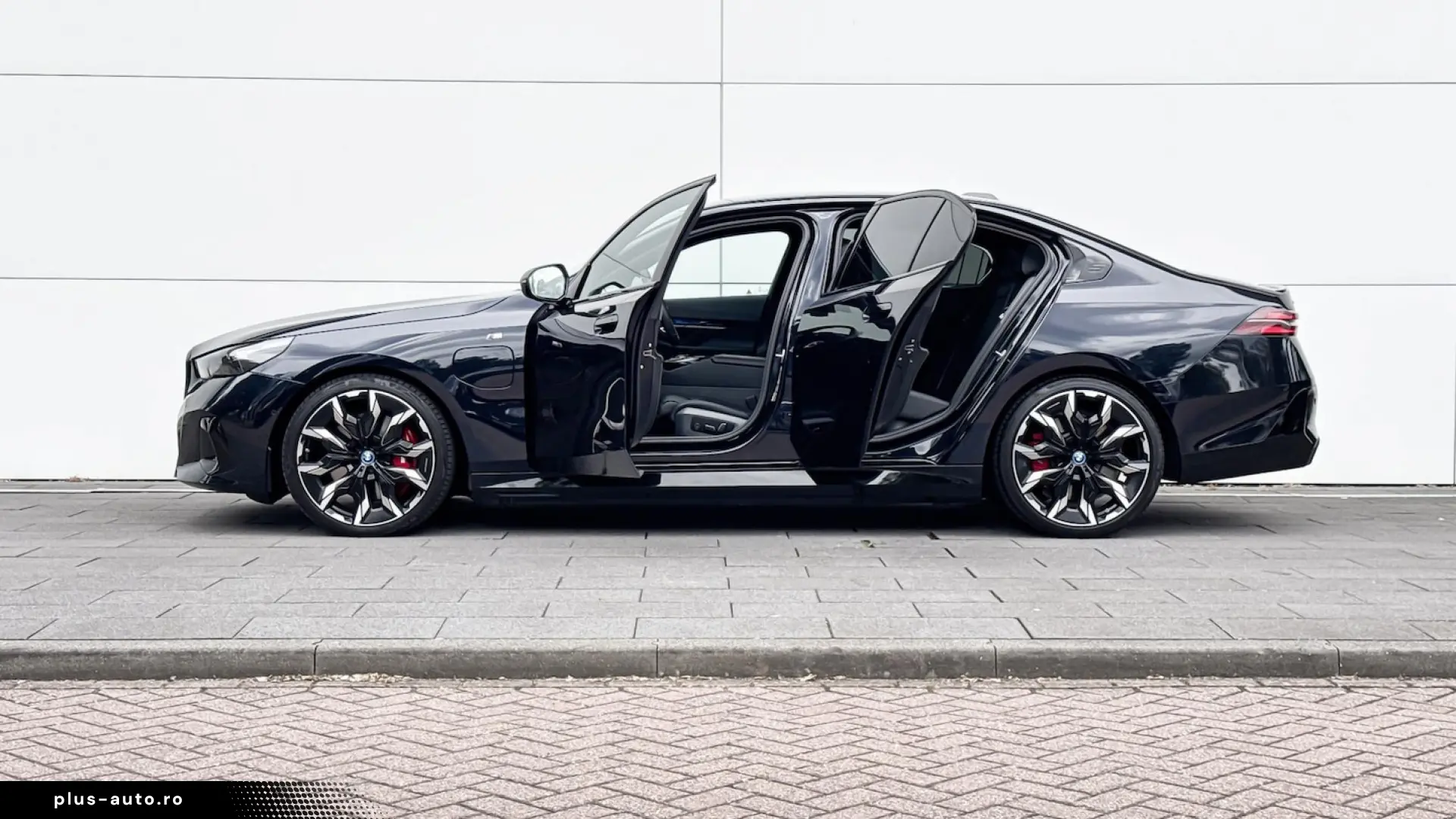 BMW 550e xDrive M Sport Pro Pano