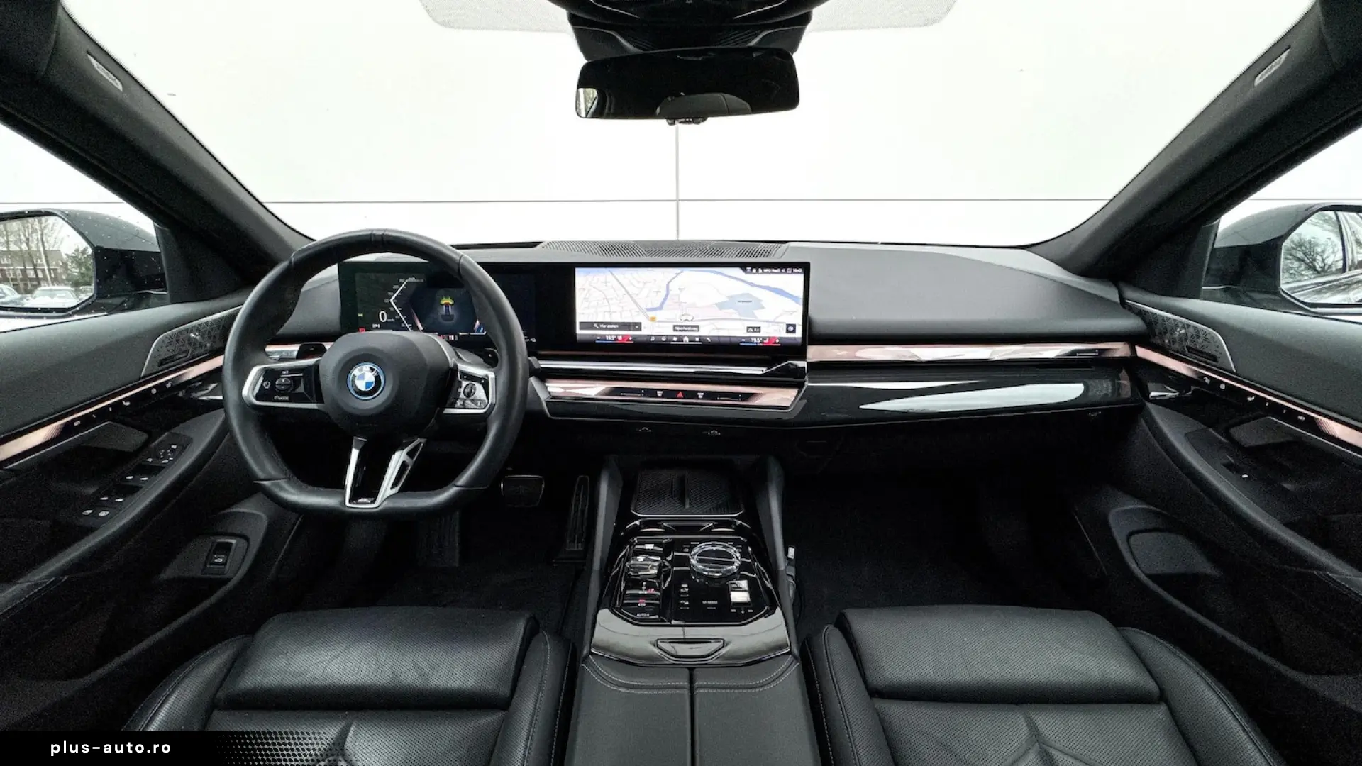 BMW 550e xDrive M Sport Pro Pano