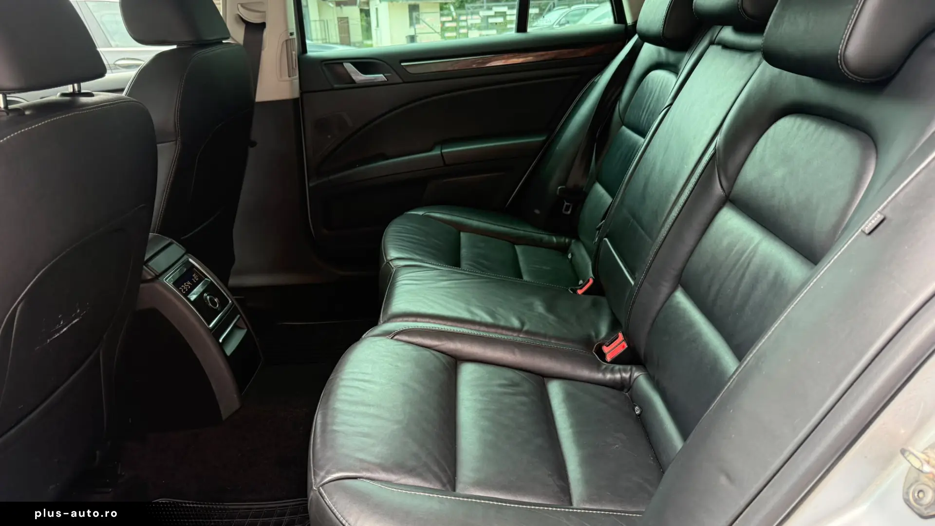 Skoda Superb 2013 2.0TDI 140Cp E5 Piele Navi