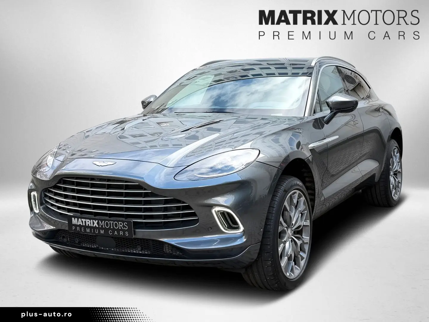 ASTON MARTIN DBX NEWSERVICE Panorama Premium AudioSystem
