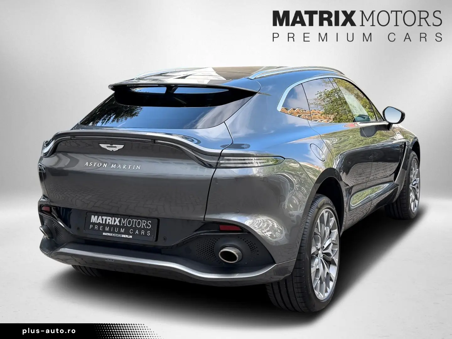 ASTON MARTIN DBX NEWSERVICE Panorama Premium AudioSystem