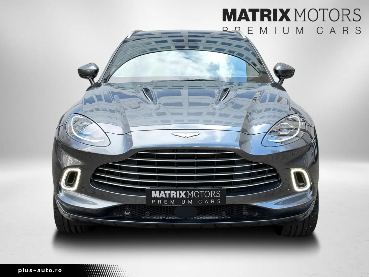 ASTON MARTIN DBX NEWSERVICE Panorama Premium AudioSystem