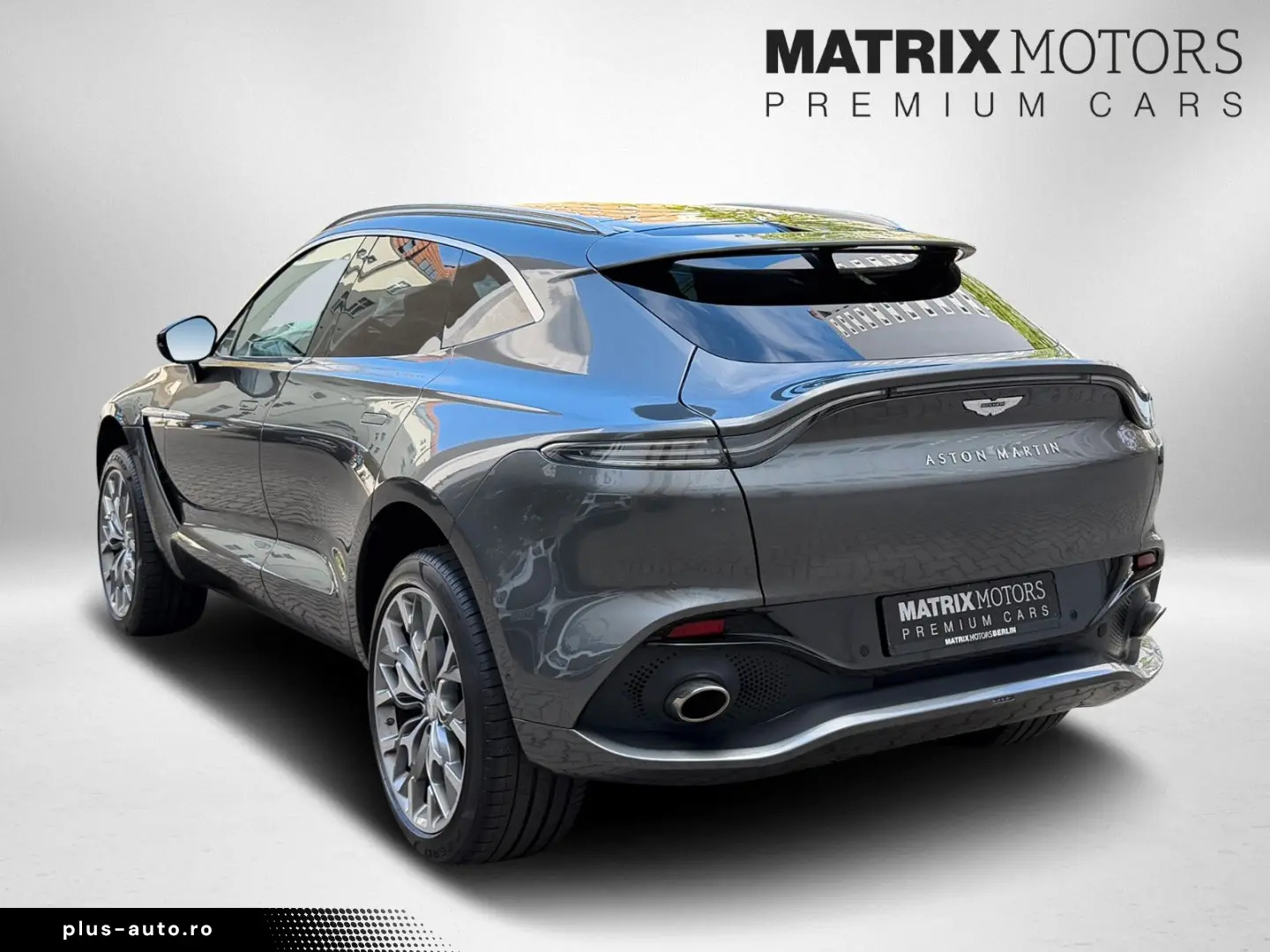 ASTON MARTIN DBX NEWSERVICE Panorama Premium AudioSystem