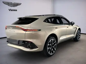 ASTON MARTIN DBX 4.0 V8