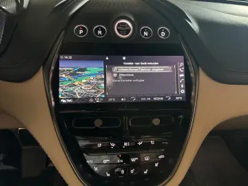 ASTON MARTIN DBX 4.0 V8
