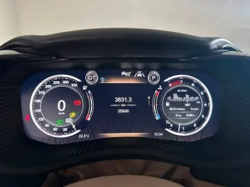 ASTON MARTIN DBX 4.0 V8