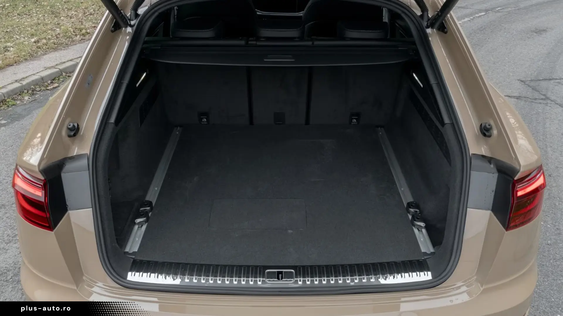 Audi Q8 50 TDI Quattro S-Line   Finanțare Leasing