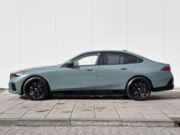 BMW 550e xDrive M-Sport Pro