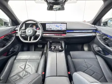 BMW 550e xDrive M-Sport Pro