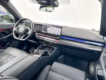 BMW 550e xDrive M-Sport Pro