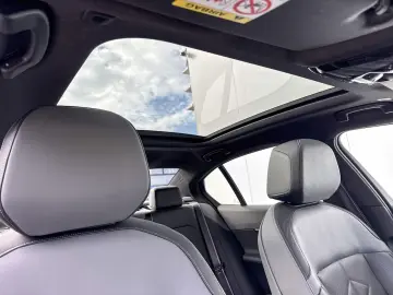 BMW 550e xDrive M-Sport Pro
