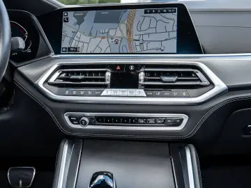 BMW X6 xDr30d MSpo Massage Ventil 360 H&K IconicGlow Merino