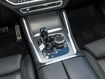 BMW X6 xDr30d MSpo Massage Ventil 360 H&K IconicGlow Merino