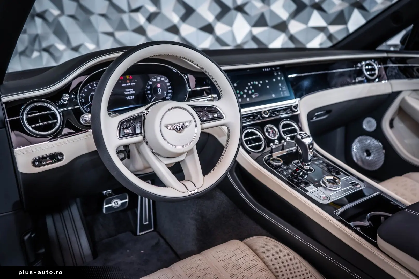 BENTLEY GTC Speed First Edition Black Line  Naim