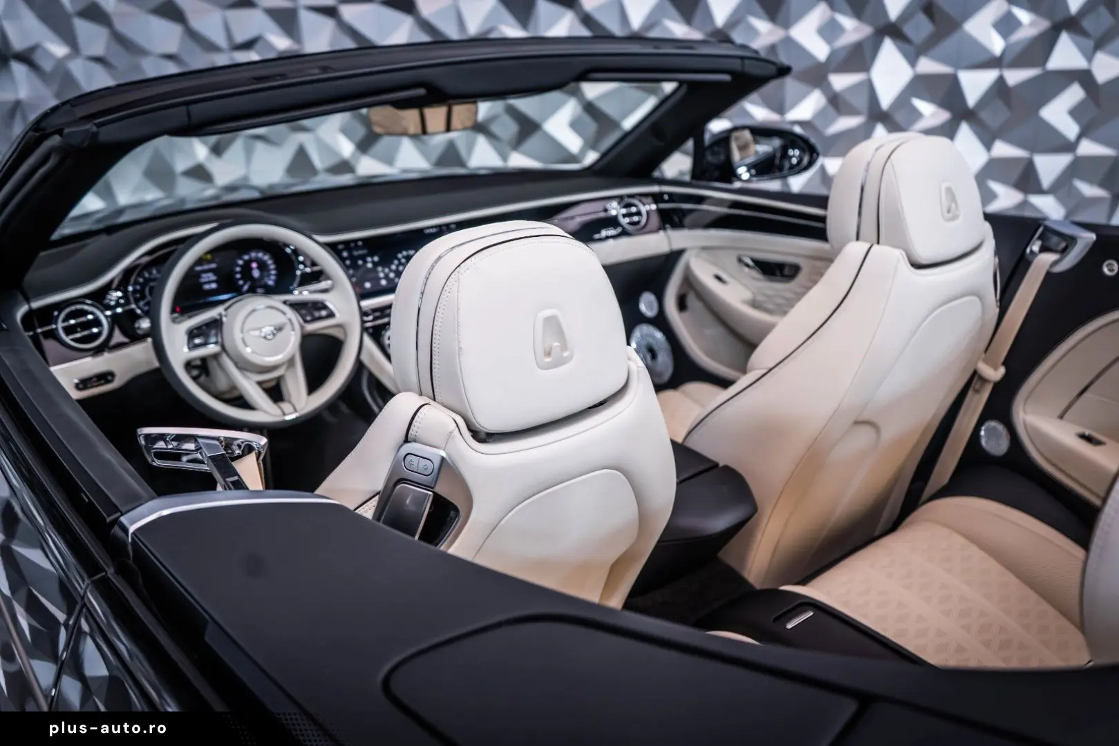 BENTLEY GTC Speed First Edition Black Line  Naim