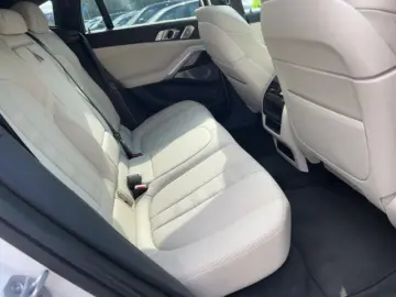 BMW X6 xDr40d MSpo Bowers Massage Ventil 360 IcGlow DispKey