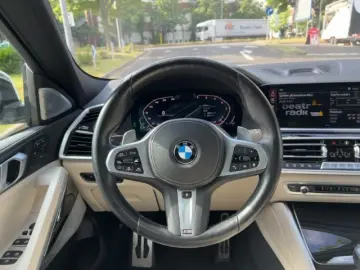 BMW X6 xDr40d MSpo Bowers Massage Ventil 360 IcGlow DispKey