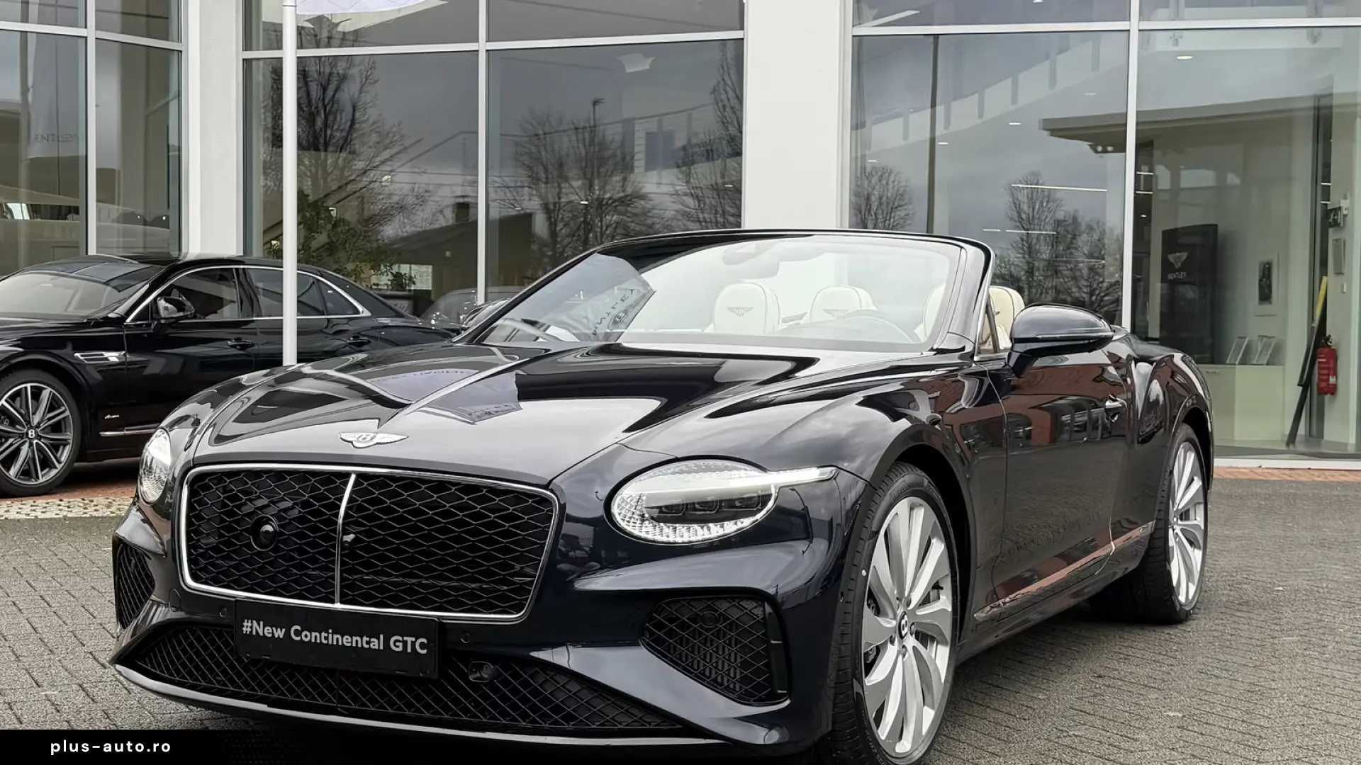 Bentley Continental GTC  Touring Front Seat Rotating