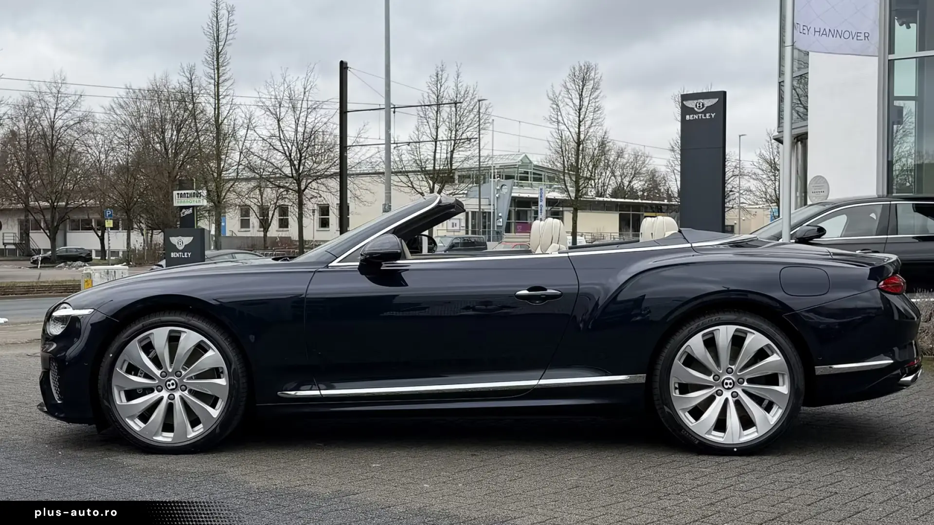 Bentley Continental GTC  Touring Front Seat Rotating